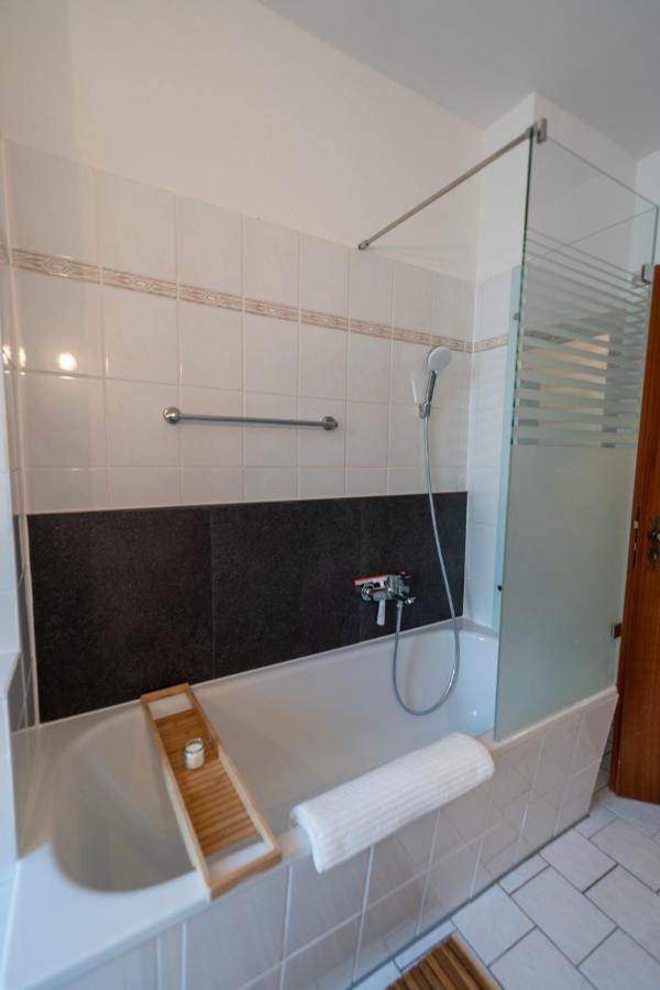 Rr - Comfortable Apartment 60 Qm - Central - Wifi Magdeburg Bagian luar foto